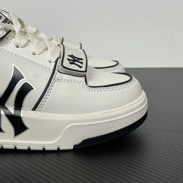 MLB Sneakers NY logo low-top product detail image 75