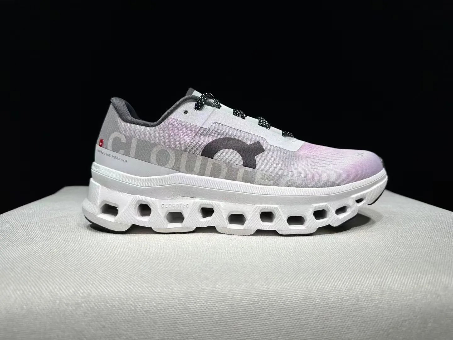 On Sneakers Cloudmonster — ON Monster White Light Purple 61.97785