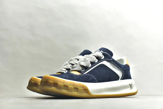 Louis Vuitton Sneakers LV Skate Sneaker product detail image 30
