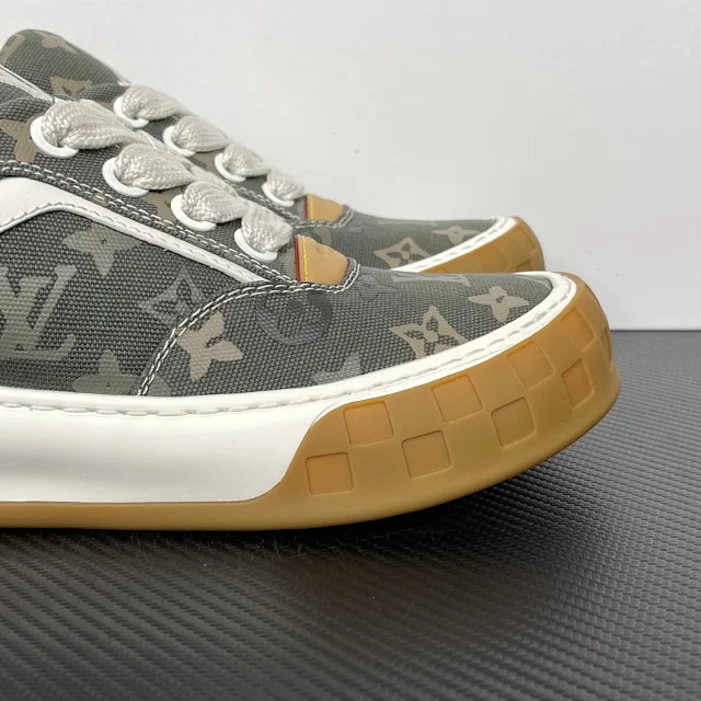 Louis Vuitton Sneakers LV Trainer product detail image 21