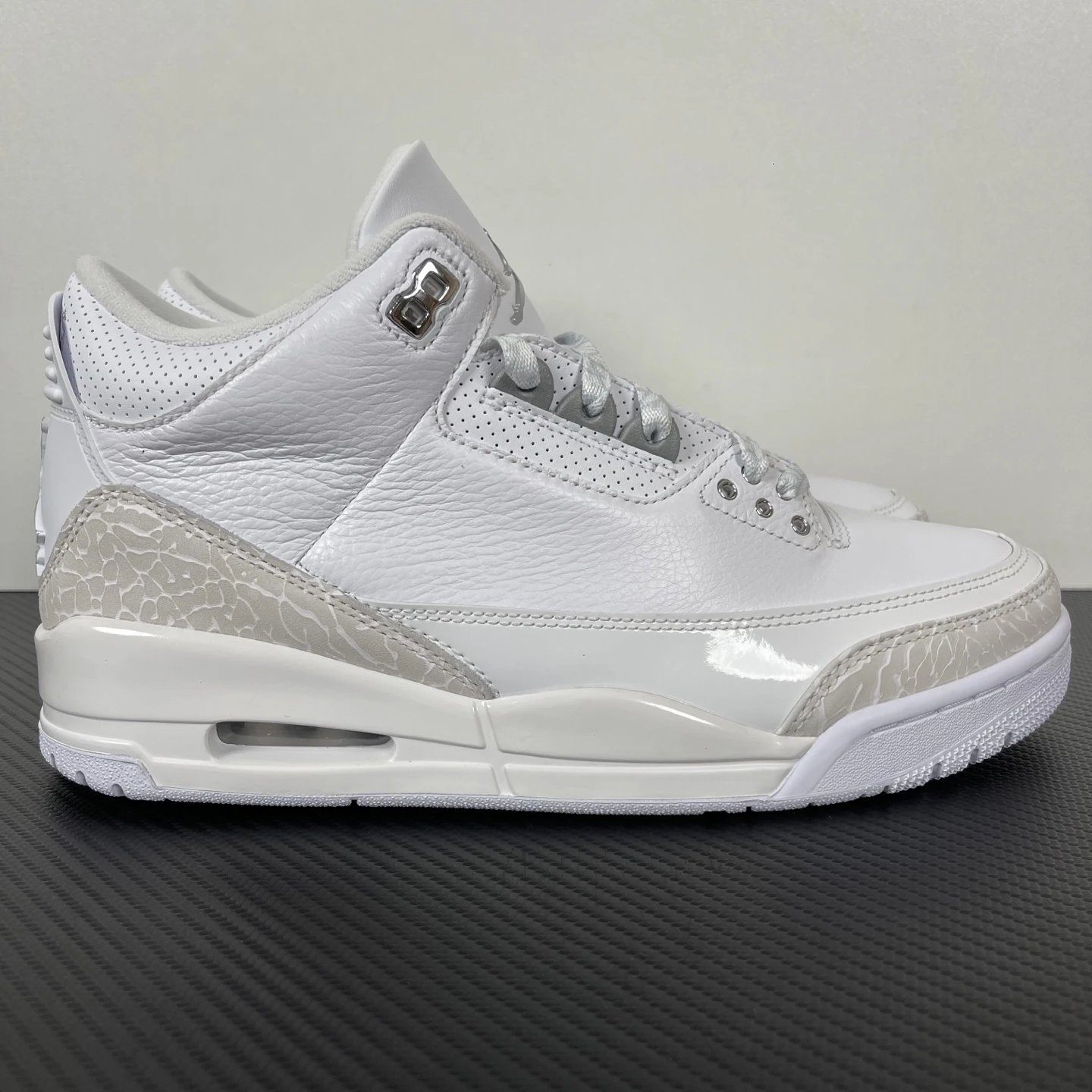 Jordan 3 Retro Pure Money 136064-111
