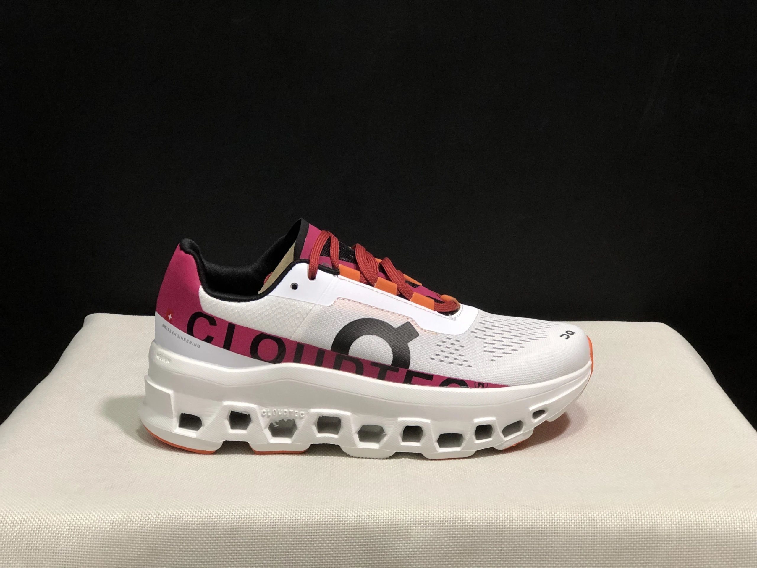 On Sneakers Cloudmonster — ON Monster Aurora Powder White 40.99706