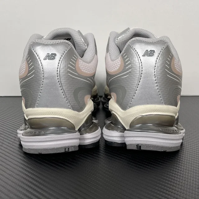 New Balance Sneakers NB2000 product detail image 24