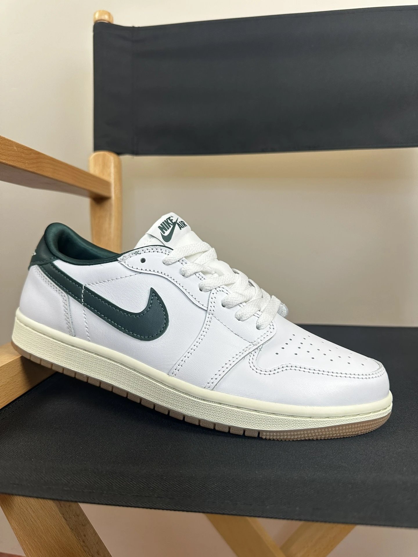 AJ1 Low OG White Green CZ0775-133