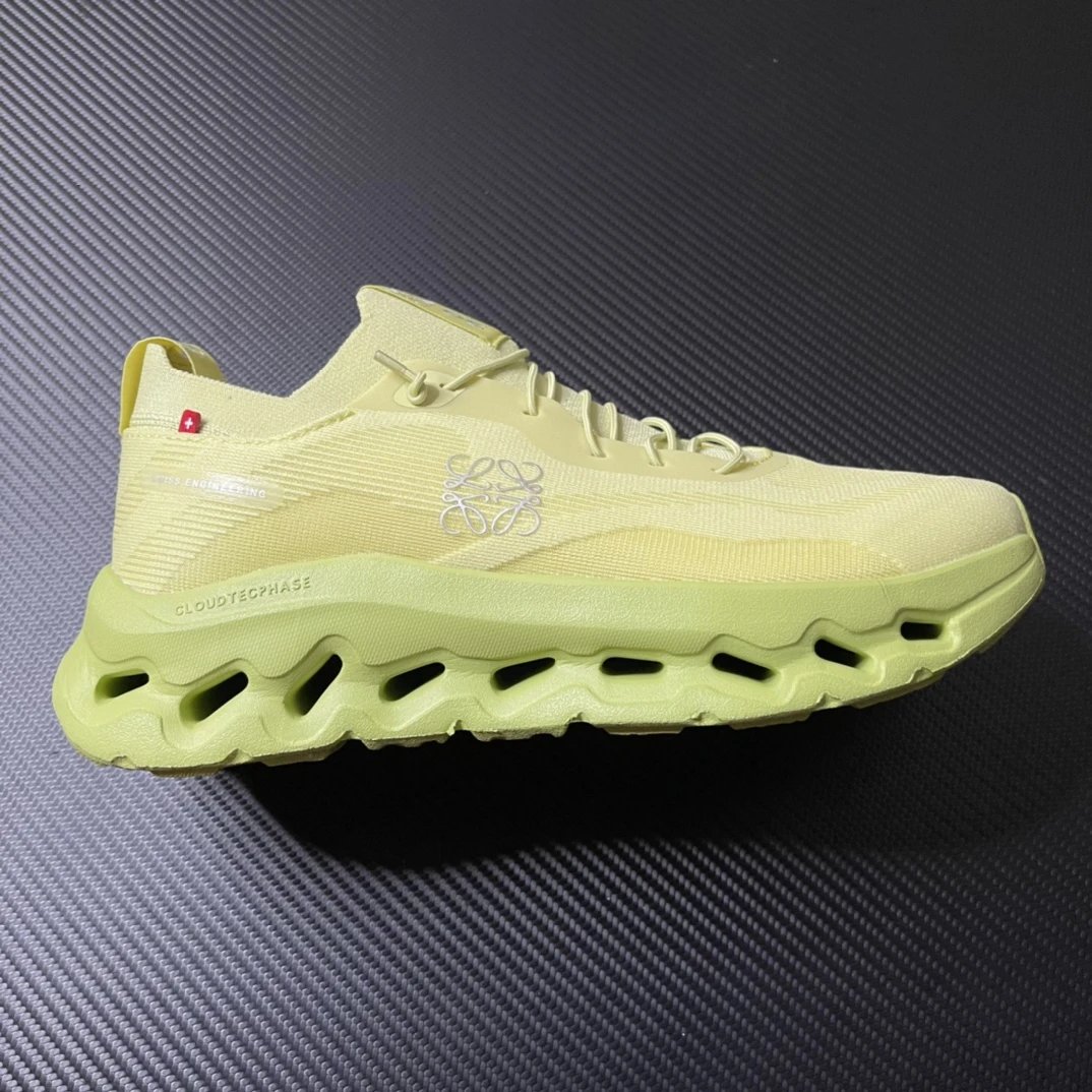 Ang Pao Luo Yi Wei Co branded 2.0 Fluorescent Green
