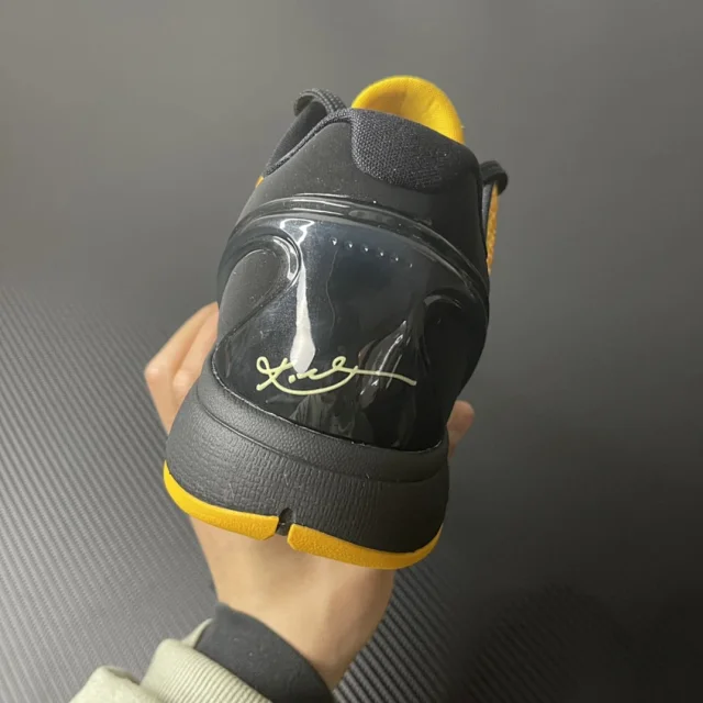 Nike Kobe basketball sneakers product detail image 32