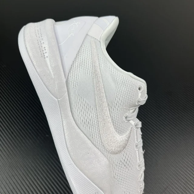 Nike Kobe basketball sneakers product detail image 67