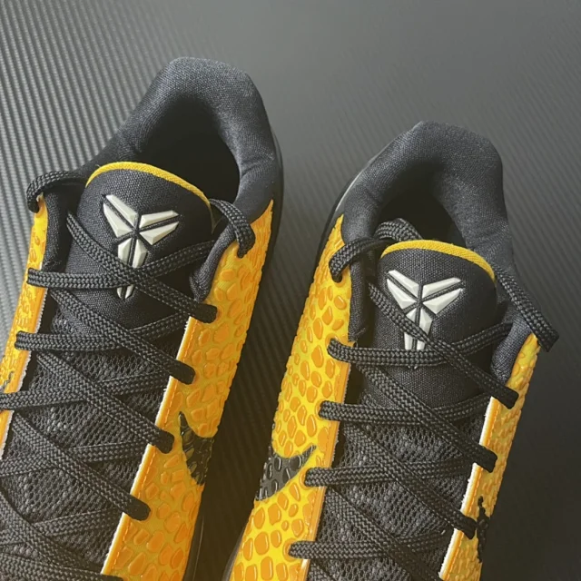 Nike Kobe basketball sneakers product detail image 37