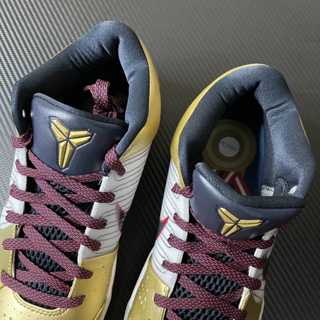 Nike Kobe basketball sneakers product detail image 19