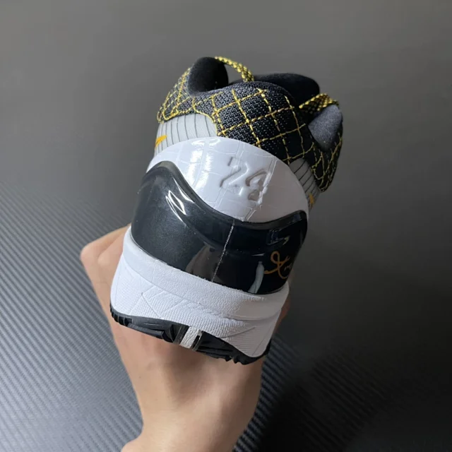 Nike Kobe basketball sneakers product detail image 23