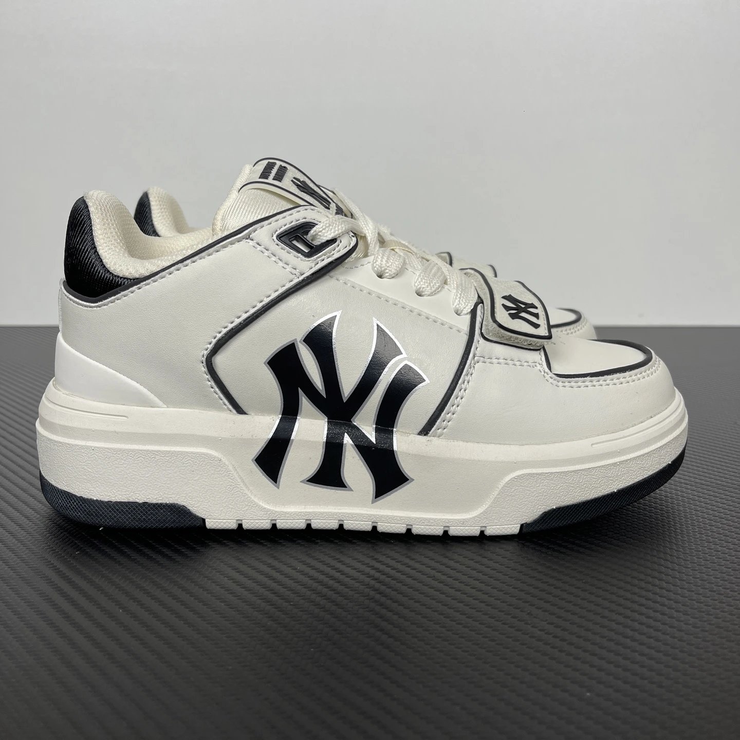 MLB Sneakers NY logo low-top — MLB mid-size black and white 3ASXLMB3N-50BKS(GP025)