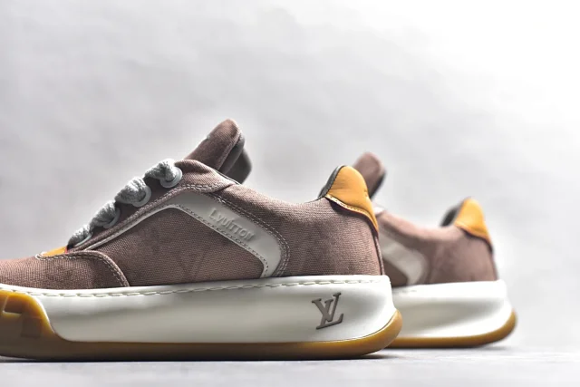 Louis Vuitton Sneakers LV Skate Sneaker product detail image 8