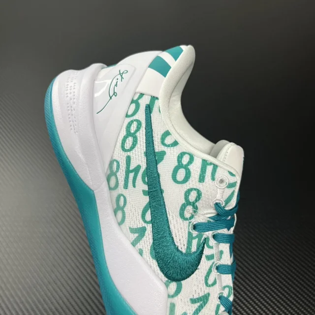 Nike Kobe basketball sneakers product detail image 58