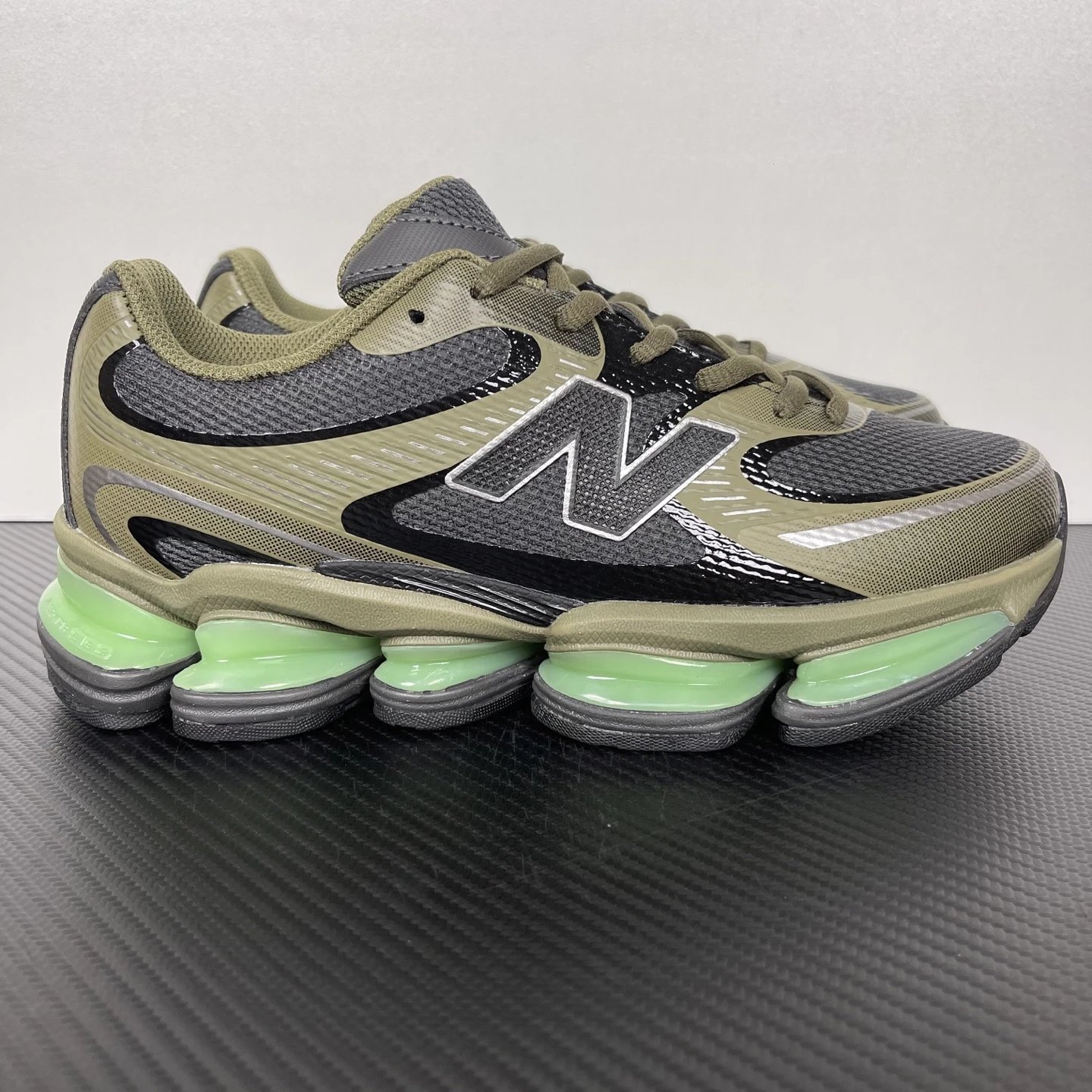 New Balance Sneakers NB2000 — NB2000 Brown Green U20006E1