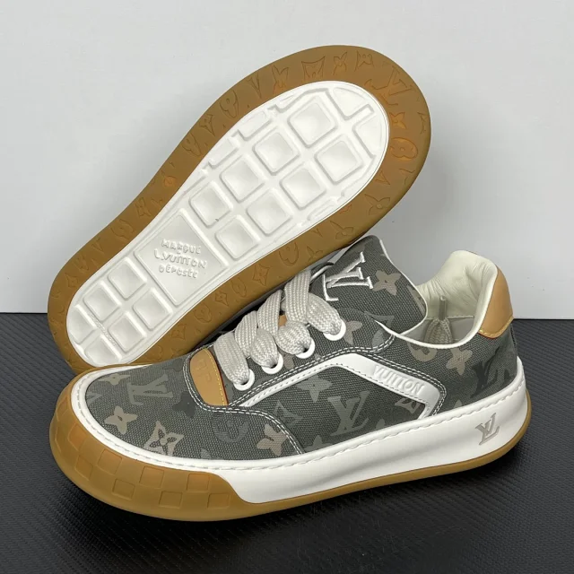 Louis Vuitton Sneakers LV Trainer product detail image 25