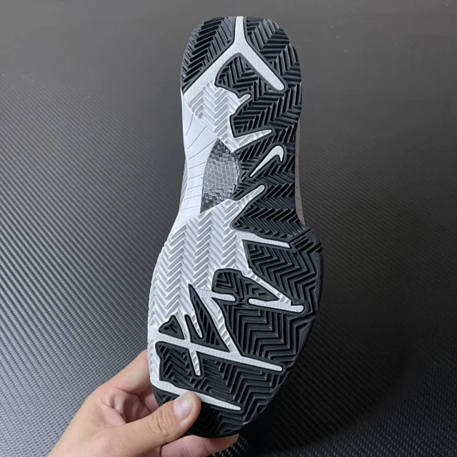 Nike Kobe basketball sneakers product detail image 25