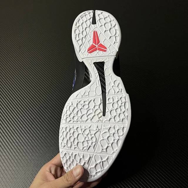 Nike Kobe basketball sneakers product detail image 43