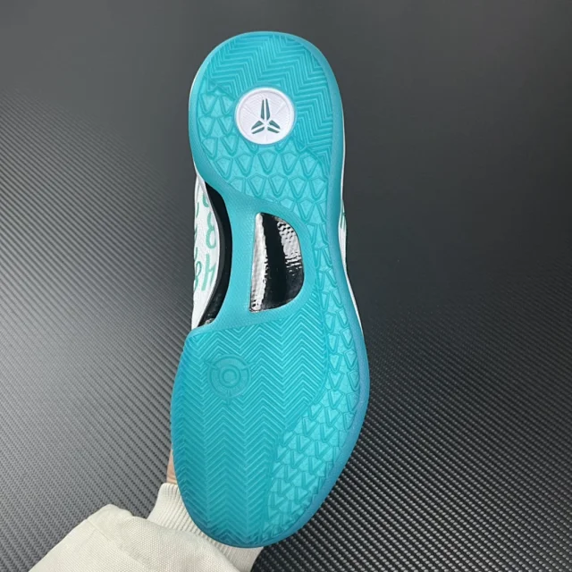 Nike Kobe basketball sneakers product detail image 60