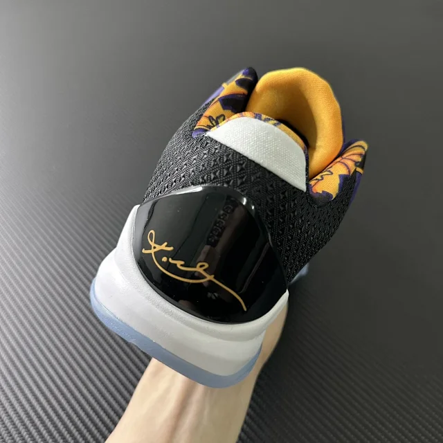 Nike Kobe basketball sneakers product detail image 95