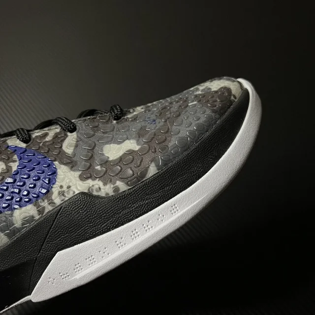 Nike Kobe basketball sneakers product detail image 39