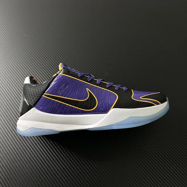 Nike Kobe basketball sneakers product detail image 92