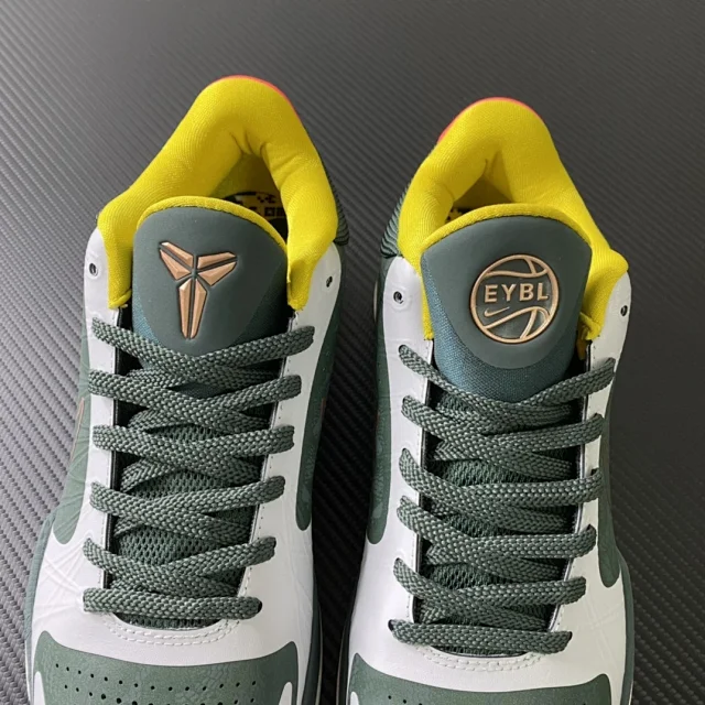 Nike Kobe basketball sneakers product detail image 82
