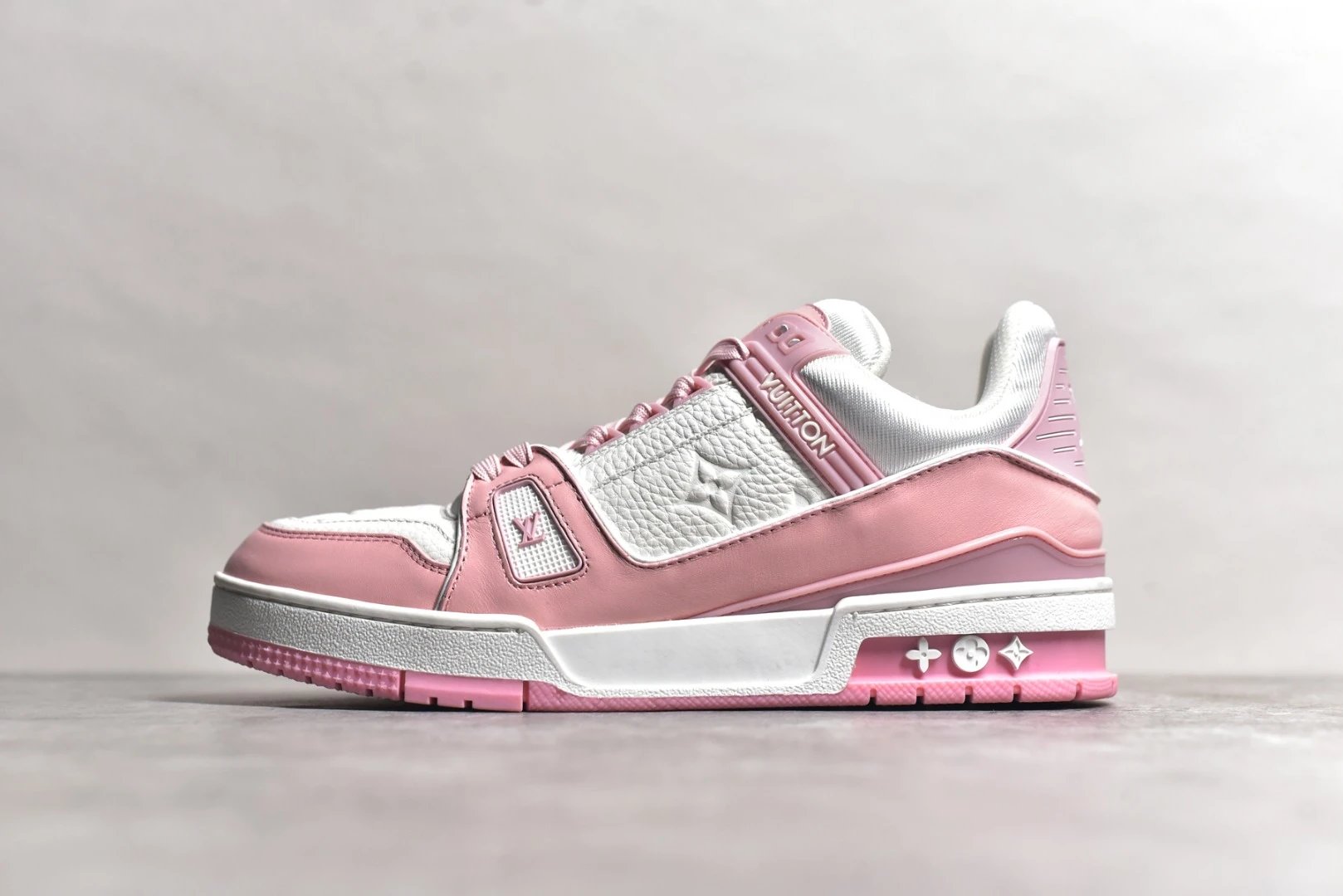 LV Pink White 1ABOEE