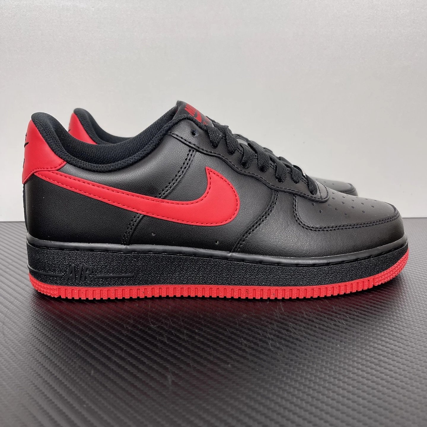 【 G Version 】 AF1 Black Red FJ4146-002