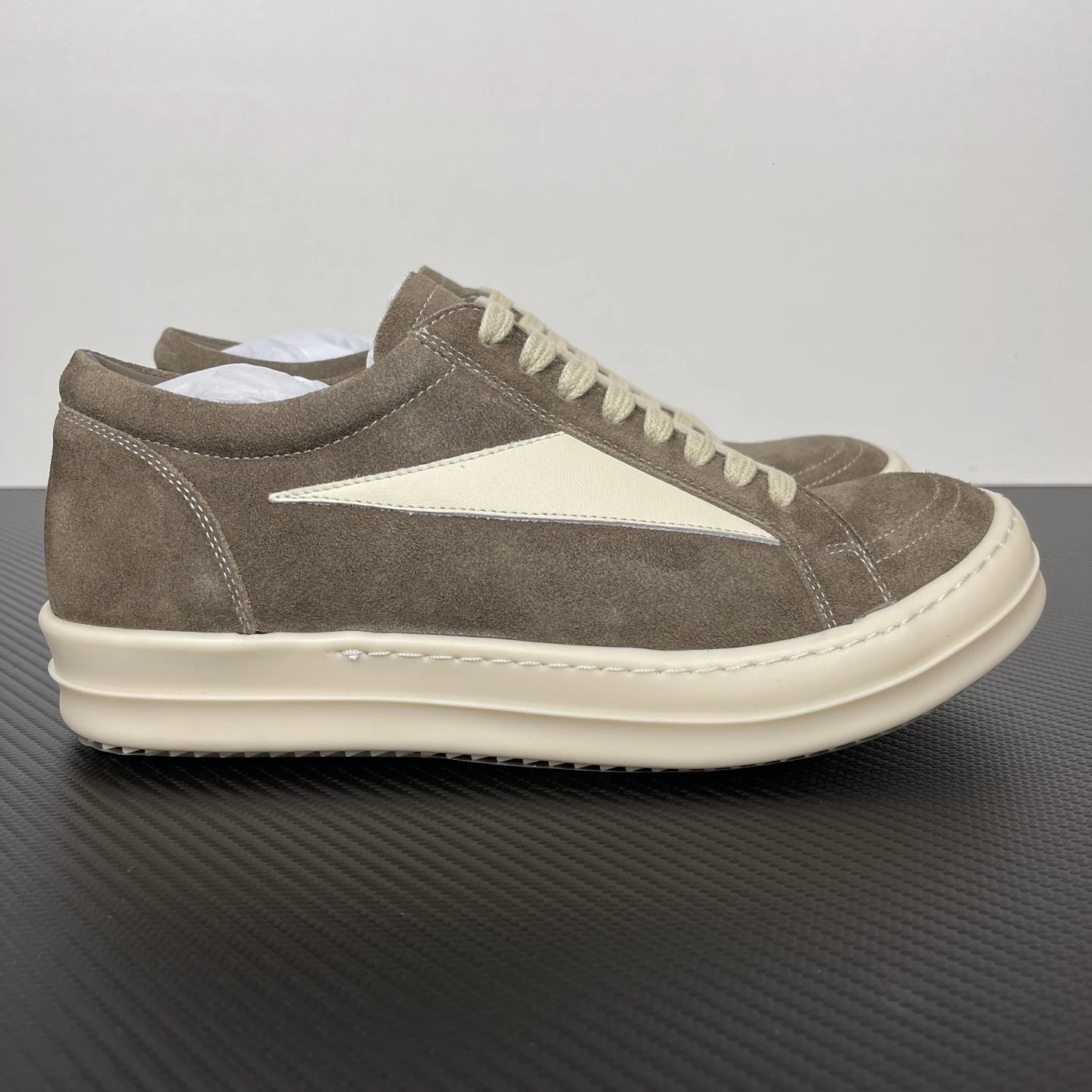 Unbranded Sneakers Low-Top with Contrast Geometric Side Panel — RO Brown suede infringement