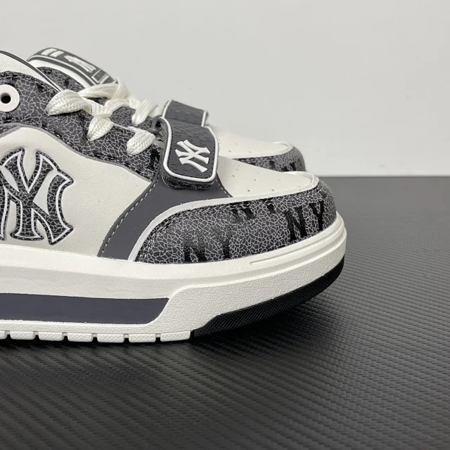 MLB Sneakers NY logo low-top product detail image 48