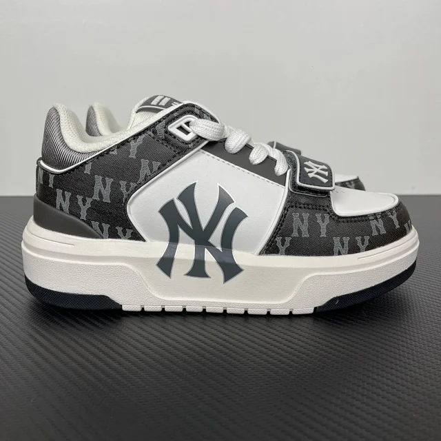 MLB Sneakers NY logo low-top product detail image 29