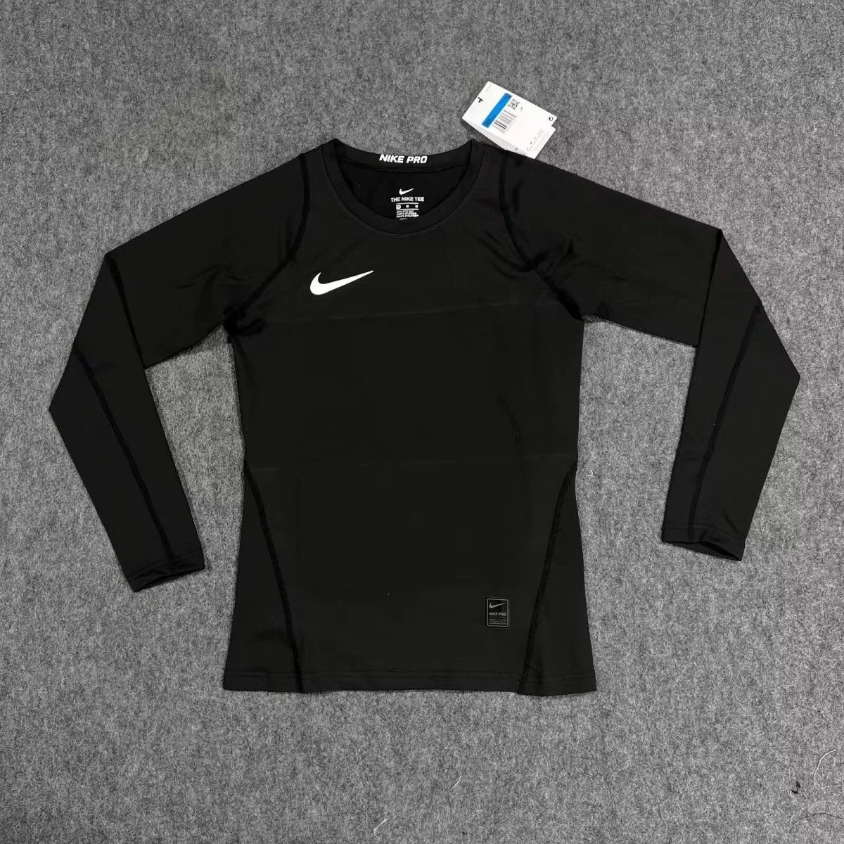 Right hook long sleeved black