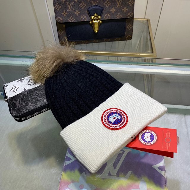 Canada Goose Hat: seller detail photo 12
