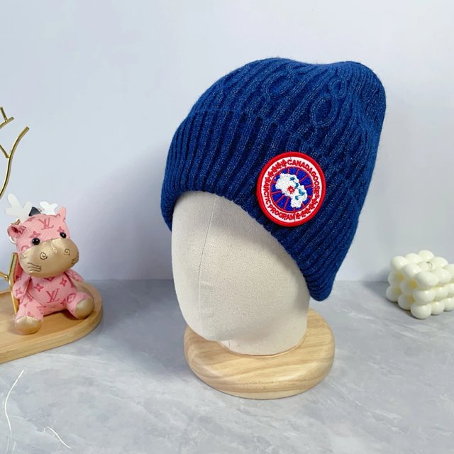 Canada Goose Hat: seller detail photo 9