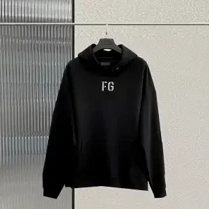 Fear of God Hoodies & Sweatshirts Essentials arched logo hoodie product detail image 13