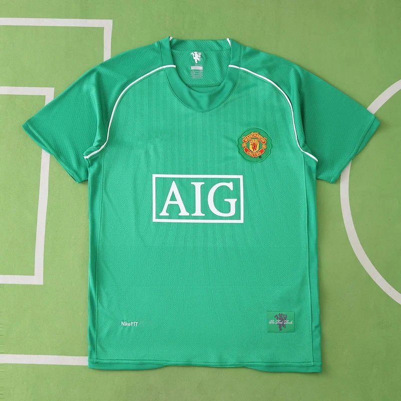 0708 Manchester United Green Goalkeeper Thai Version (Please note customization info in order remarks, messages won't count)
