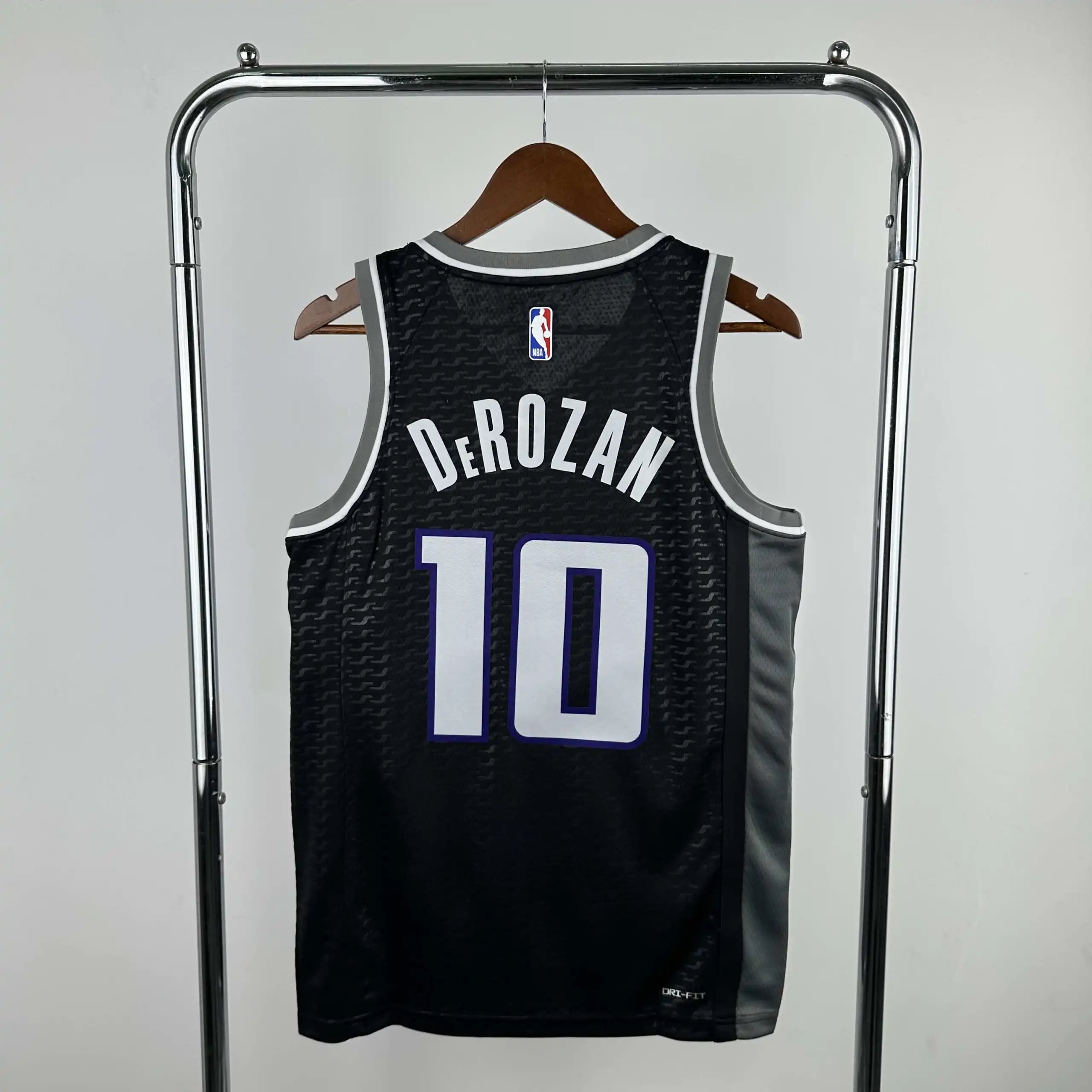 NBA Sacramento Kings 10# DEROZAN (Please note customization info when placing order, messages not counted)