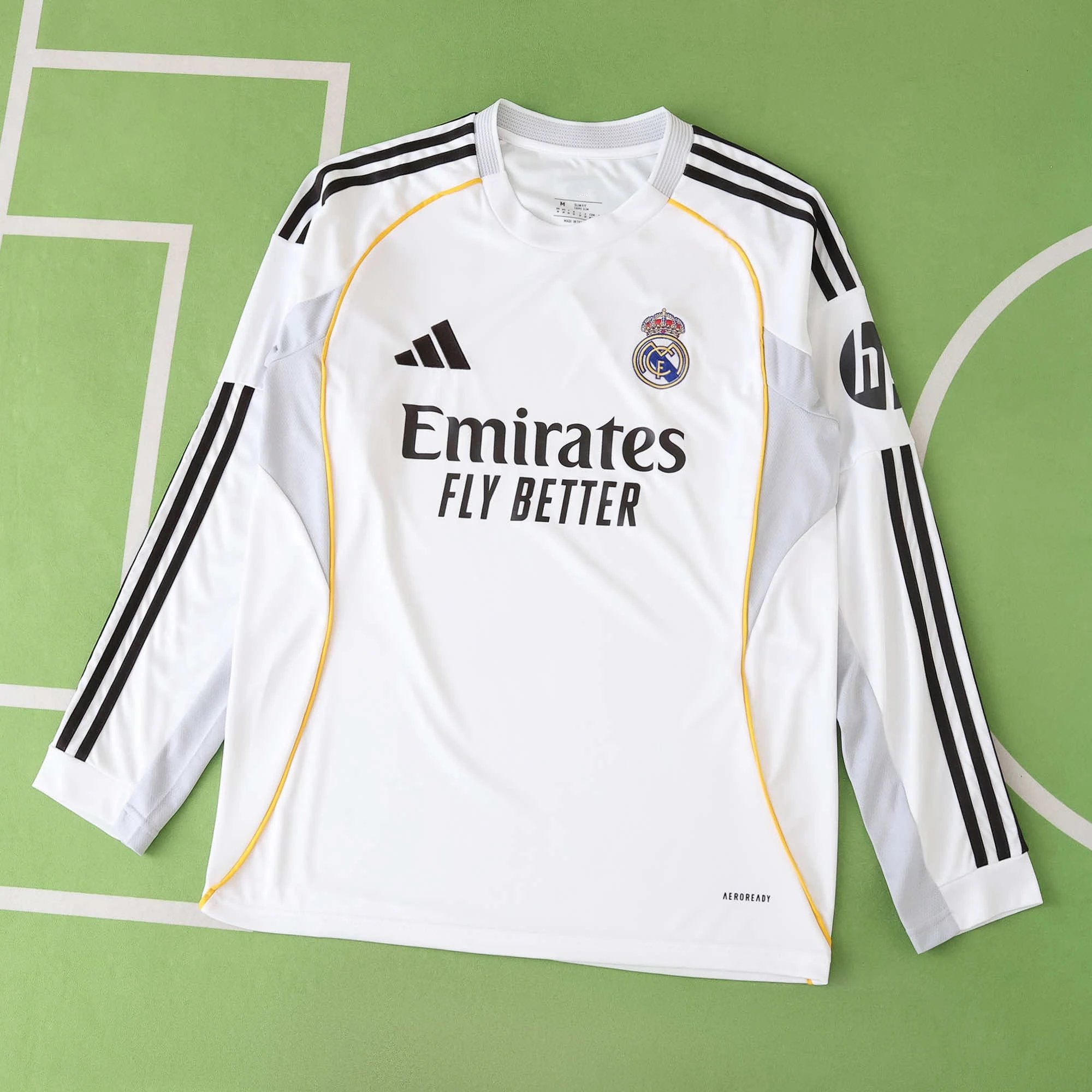 2526 Real Madrid Home Long Sleeve Replica Jersey (Please leave a note when placing the order; messages are not counted)