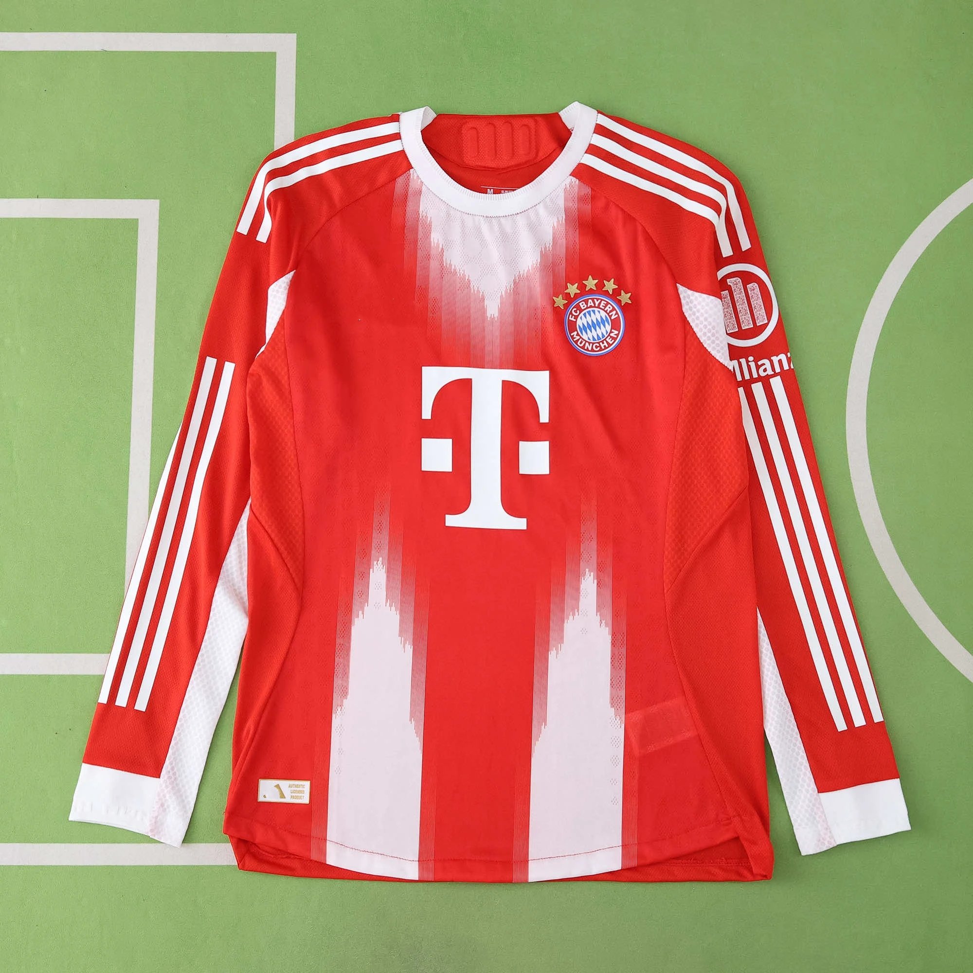 2526 Bayern Munich Home Long Sleeve Player Version (Please leave customization details in the order notes; messages do not count)