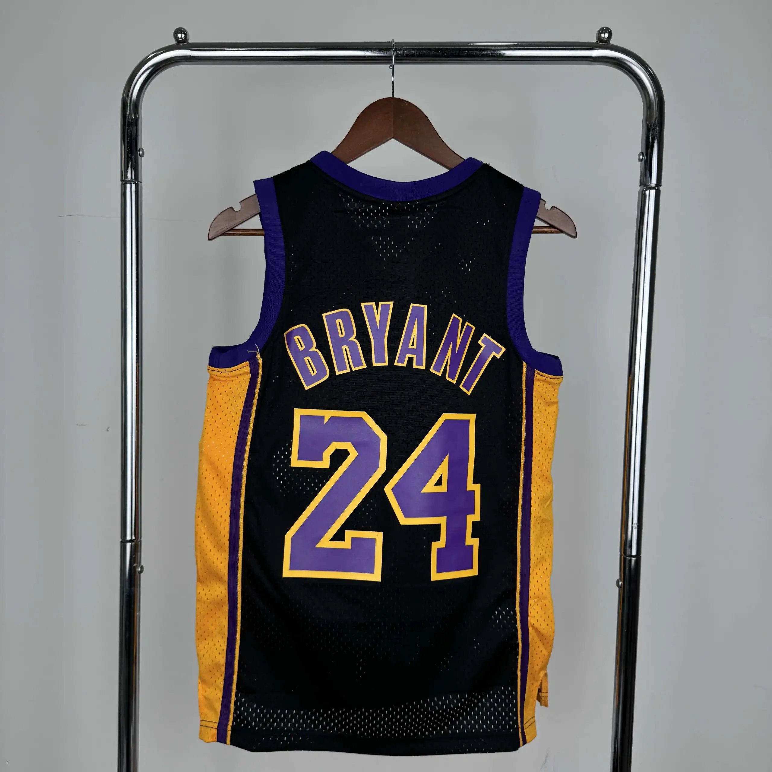 NBA湖人黑色24#BRYANT(定制请下单时备注，不要发私聊消息)