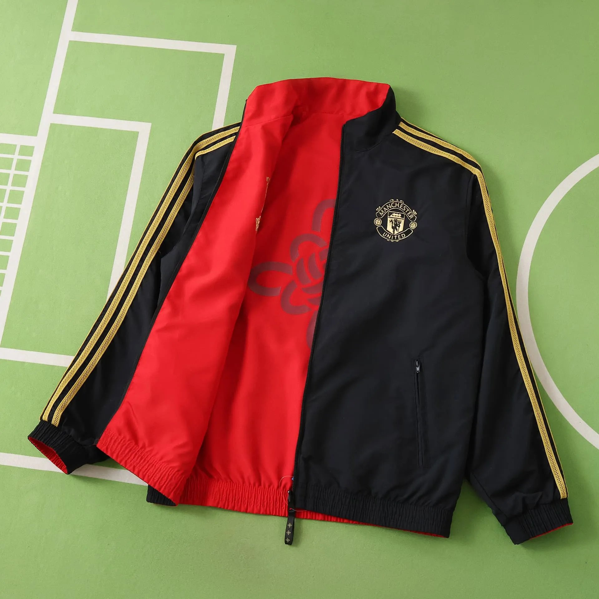 2526 Manchester United Black and Red Reversible Jacket