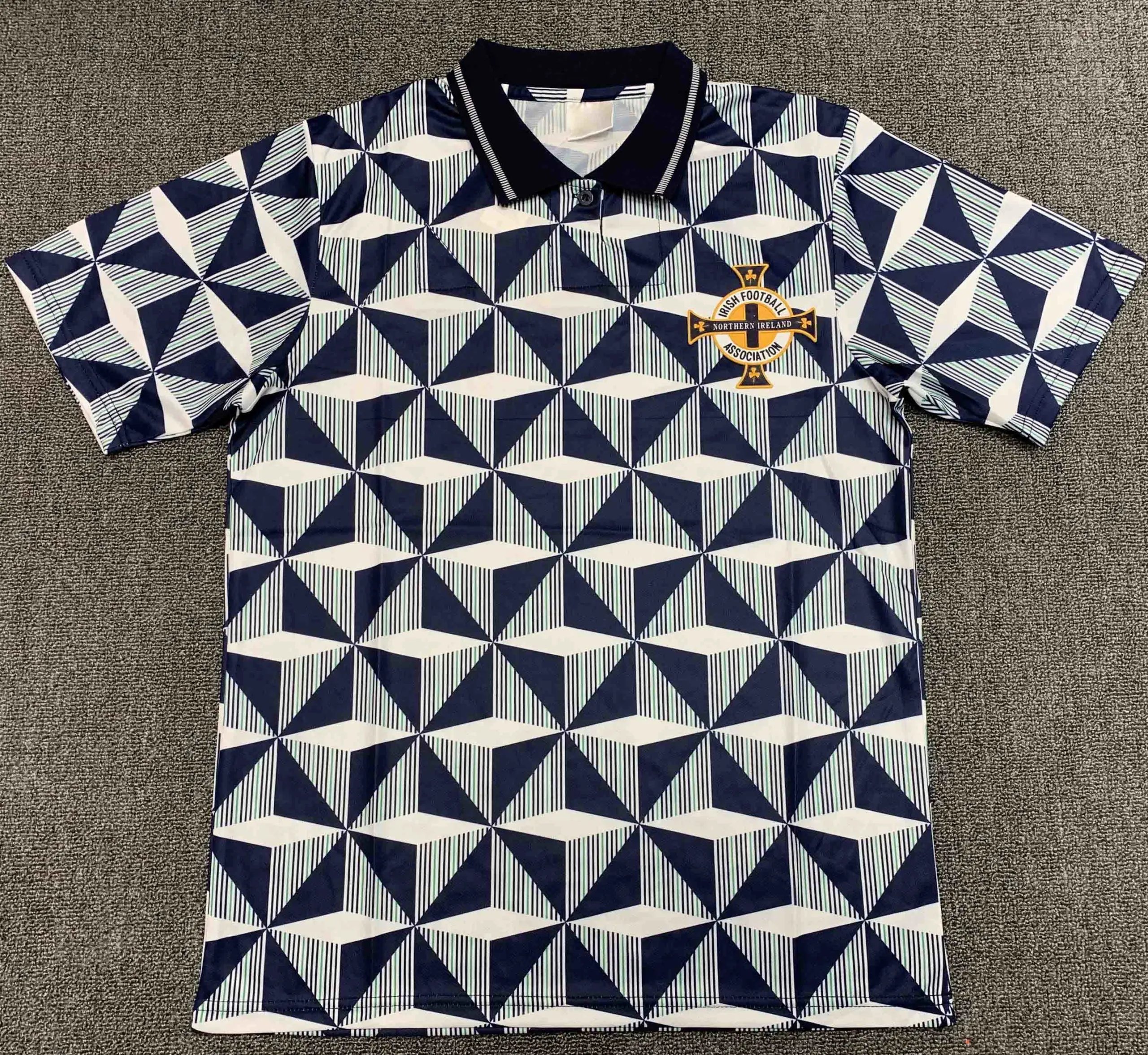 9093 Northern Ireland Away Player Version (Please leave customization info in order notes, messages will not be checked)