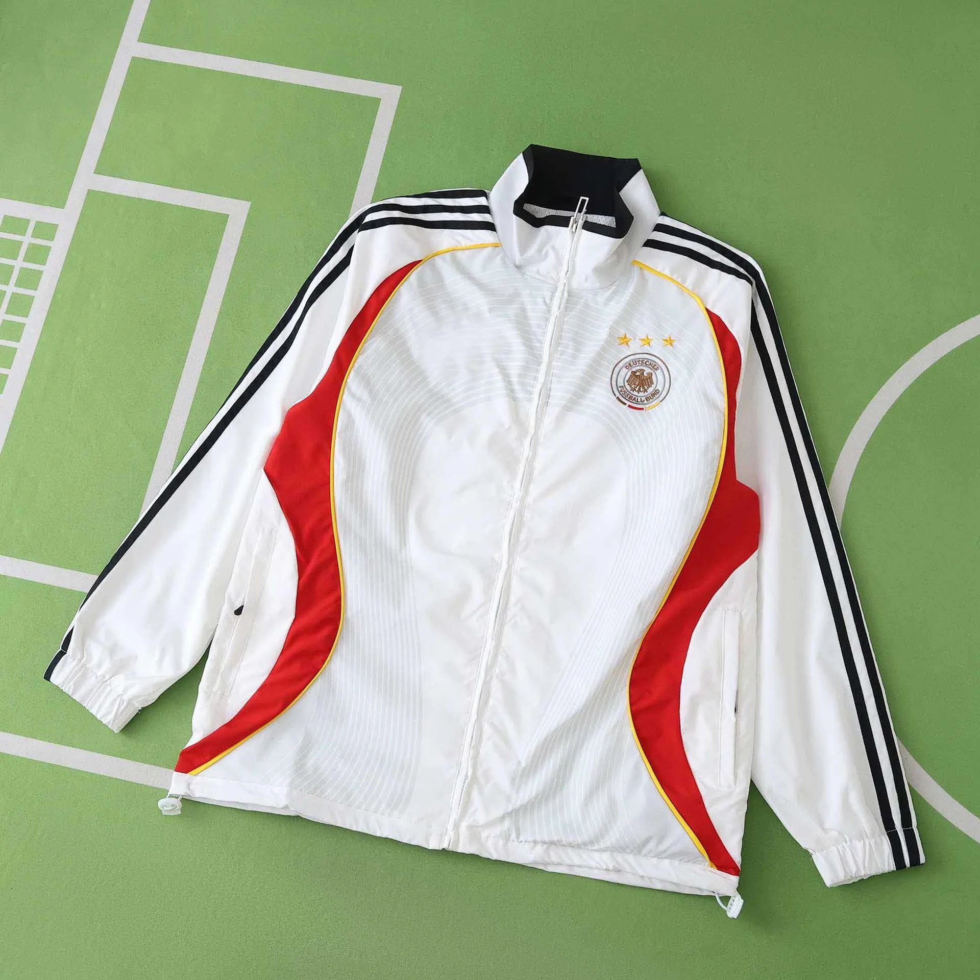 2526 German white and black collar windbreaker (please note customization information when placing the order, messages are not included)

