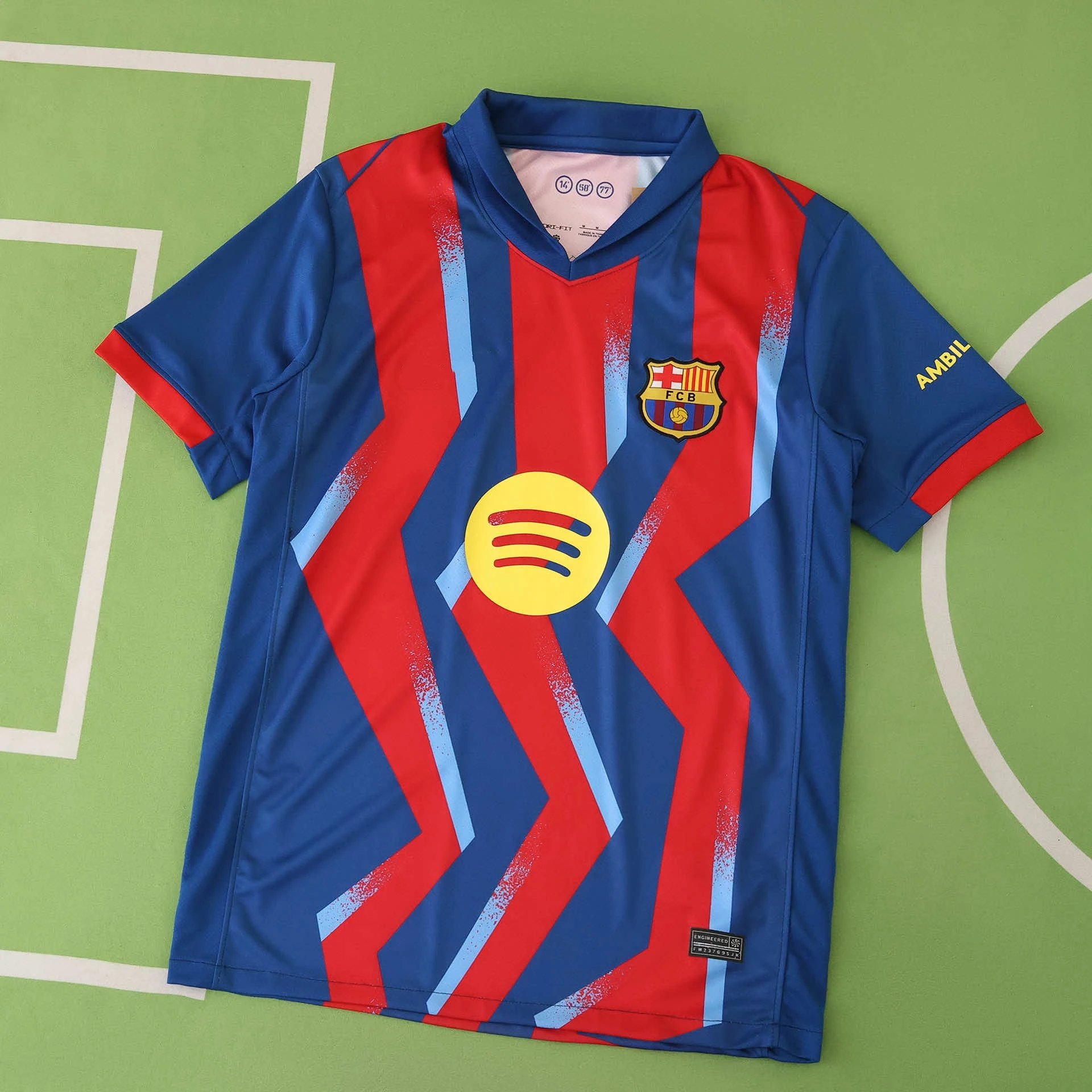 2526 Barcelona Three Guest Blue Red Thai Edition (please note customization information when placing an order, messages are not included)