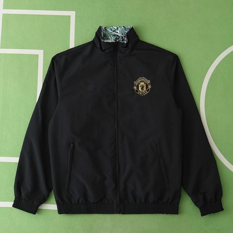 24-25 Manchester United Black/Camouflage Reversible Jacket (Please leave customization details in the order notes at checkout; messages are not accepted)
