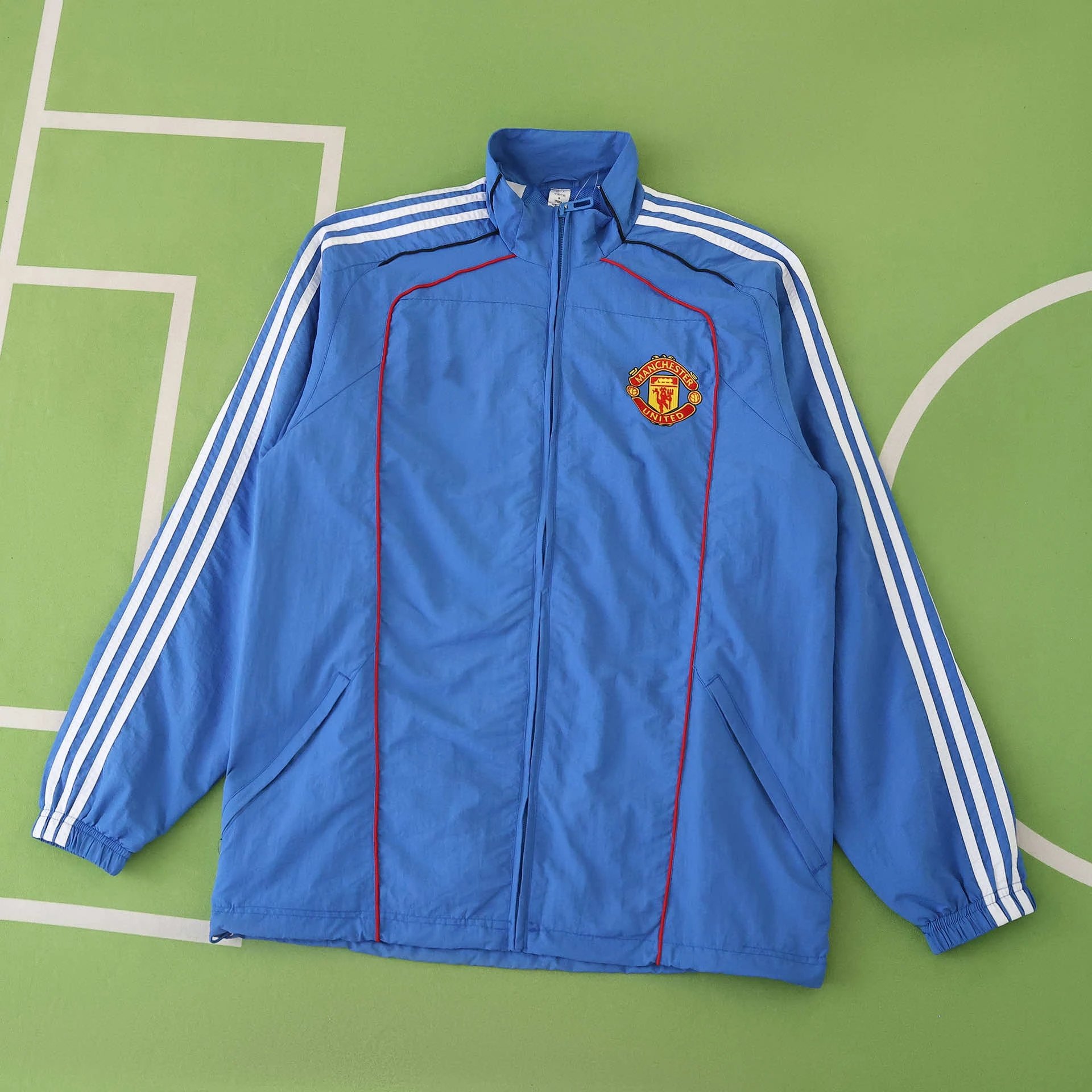 2526 Manchester United Blue Windbreaker (Please note customization info in order remarks; messages are not counted)
