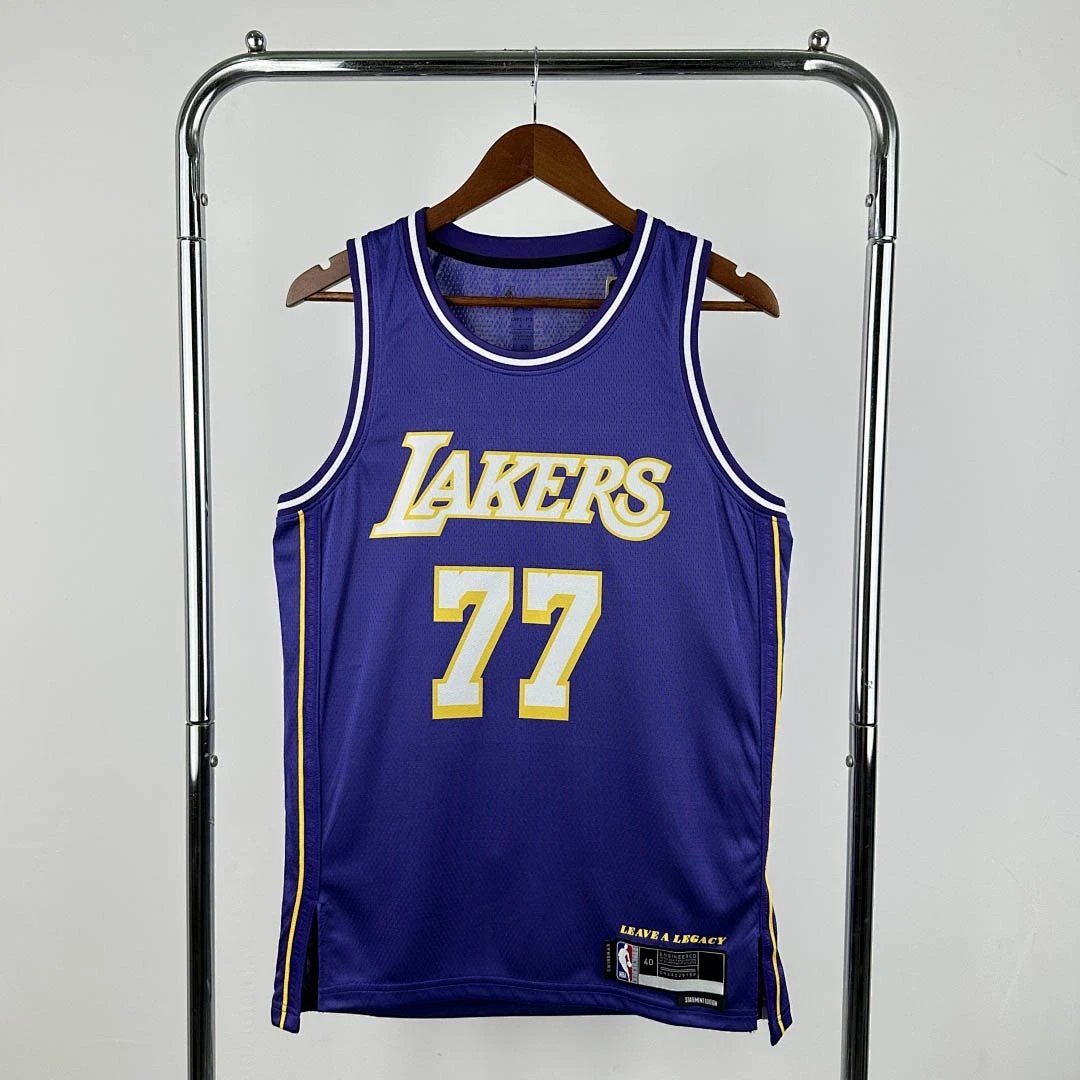 25-26 NBA Los Angeles Lakers Limited Edition Flying Man 77-DONCIC