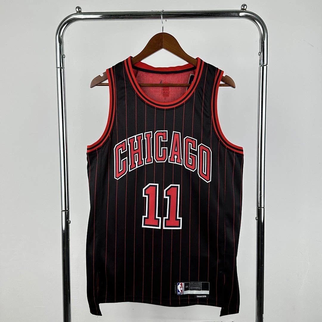 25-26 NBA Chicago Bulls Chicago Bulls limit 11-DeROZAN