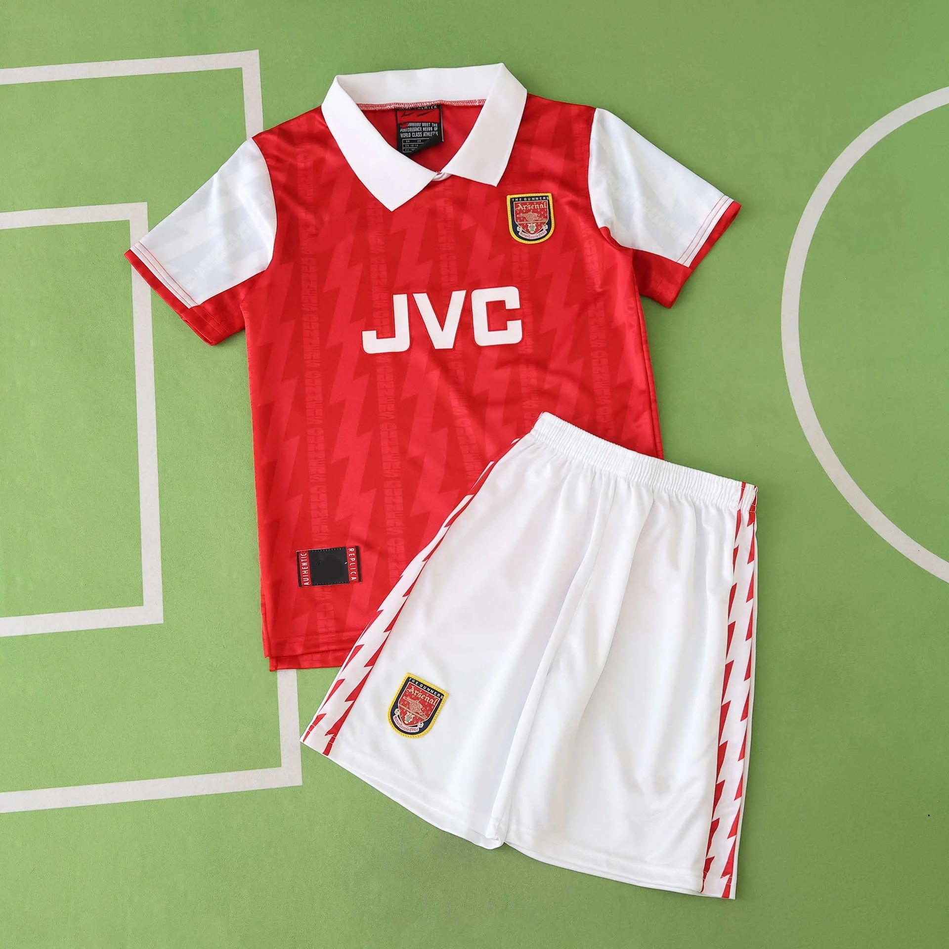 9394 Arsenal Home Kids Kit (Please note customization info when placing order, messages are not valid)