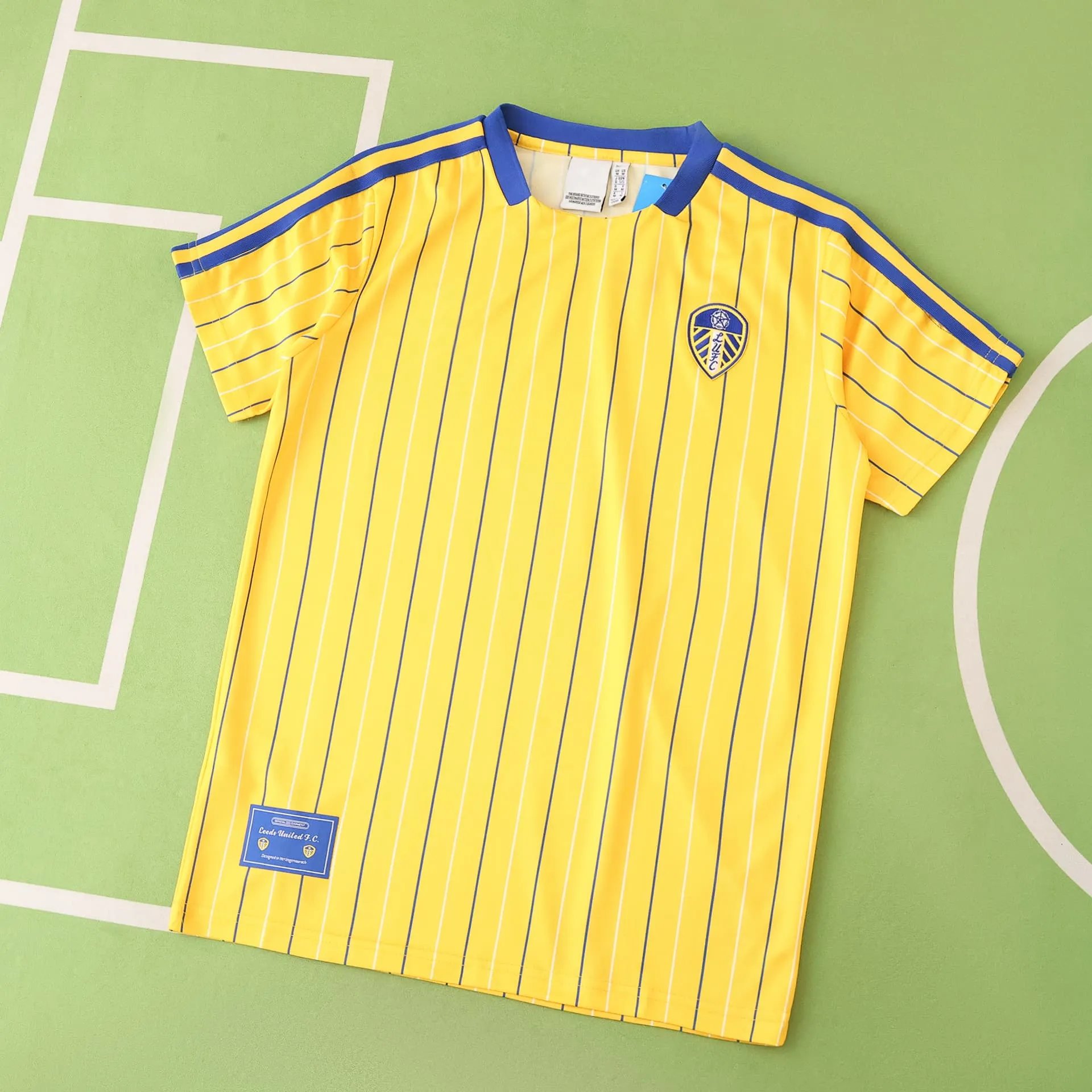 2526 Leeds United Yellow Retro T-Shirt (Please note customization info in order remarks; messages will not be counted)